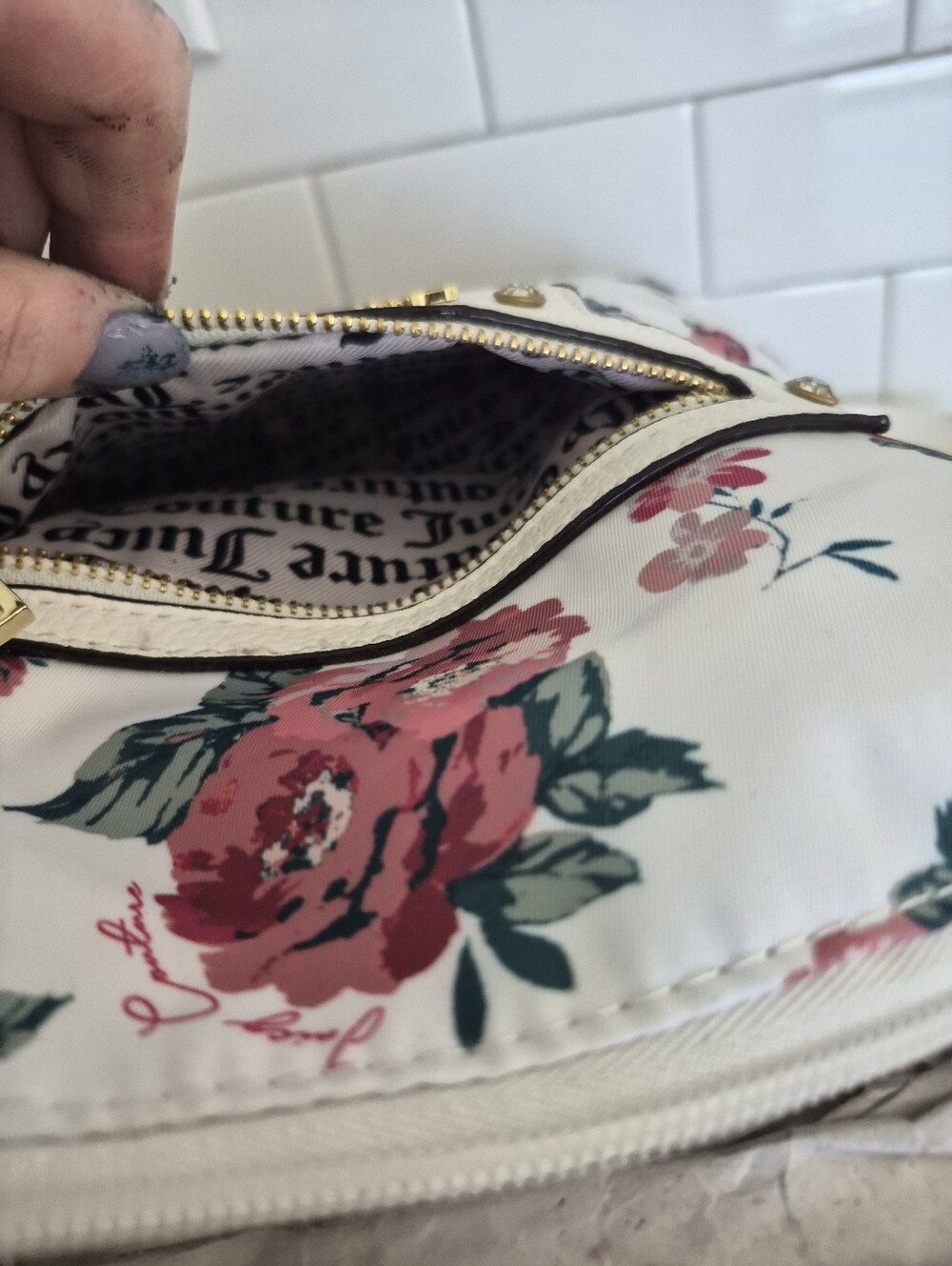 New- Juicy Couture- White/Red Roses Jeweled Medium Backpack Floral Backpack - Picture 6 of 9